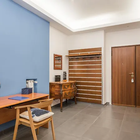 One's Place Apartment *