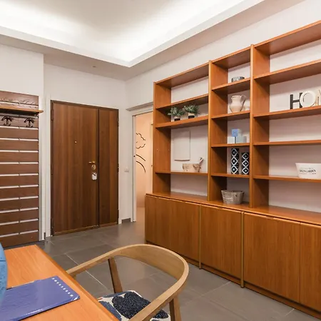 Apartman One's Place